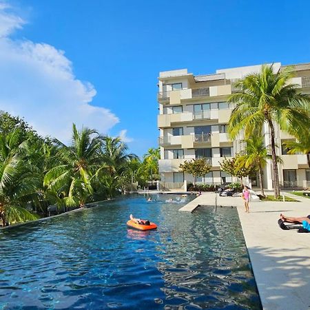 By The Sea Beach Luxury Resort - באטו פרינג'י מראה חיצוני תמונה