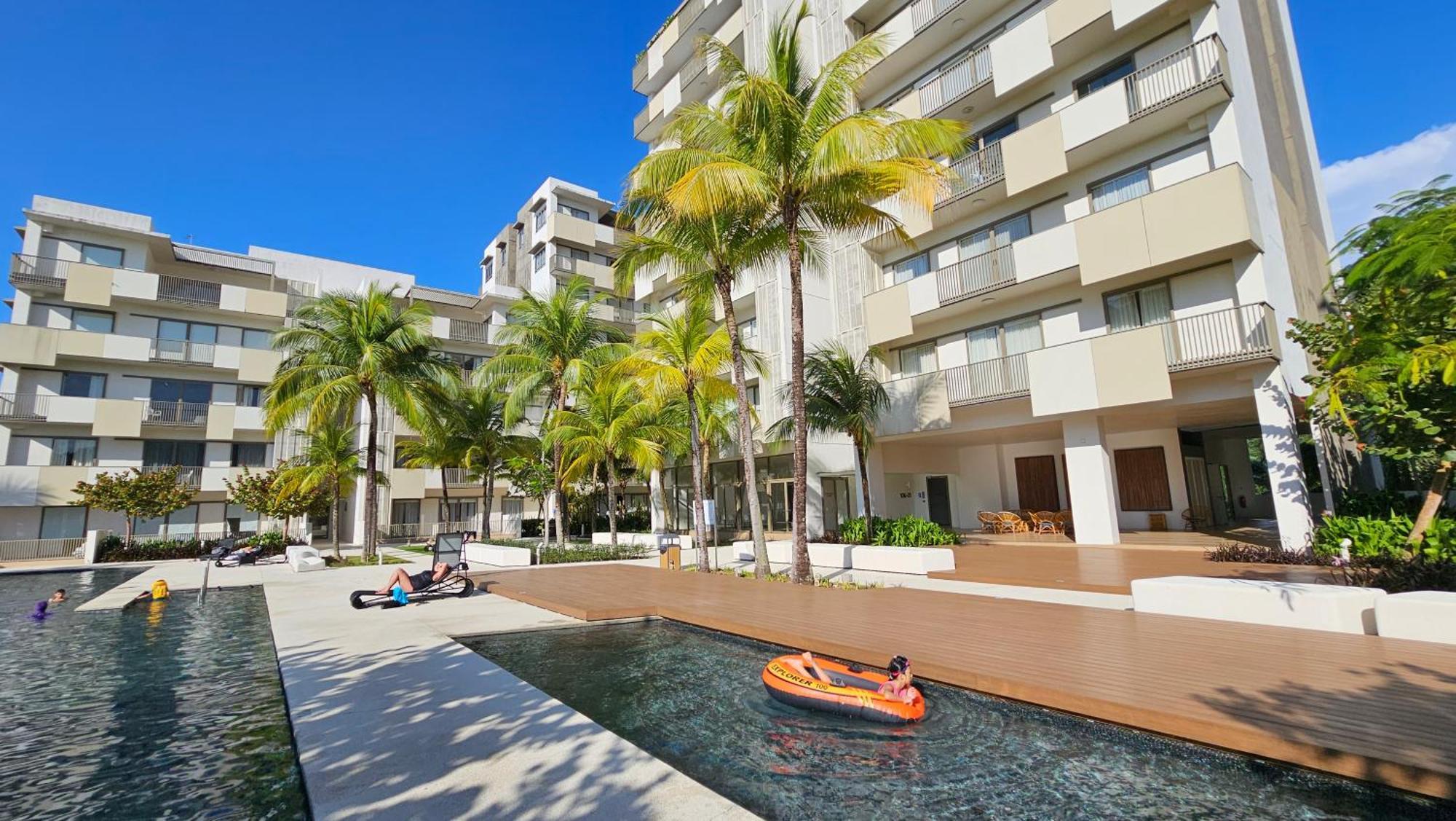 By The Sea Beach Luxury Resort - באטו פרינג'י מראה חיצוני תמונה